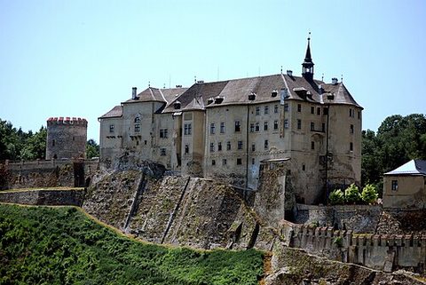 Český Šternberk Castle, B-tier castle in Czechia