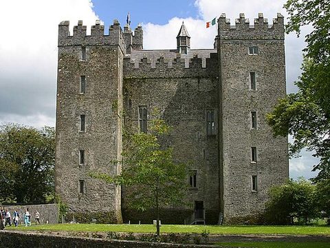 Bunratty Castle, C-tier castle in Ireland